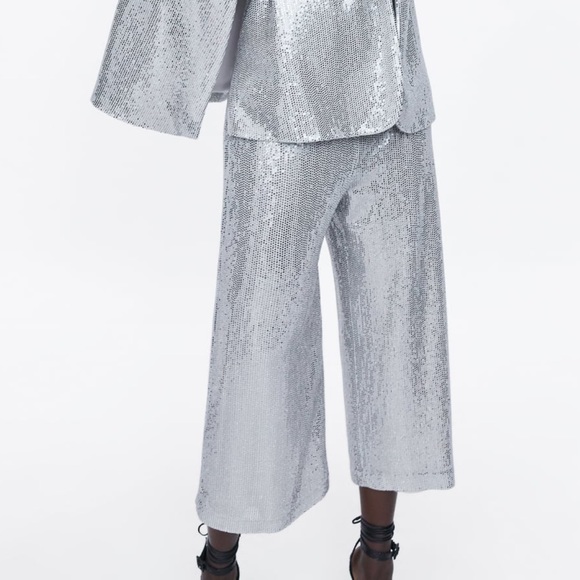 NWT’S Zara Silver Sequin Culottes Size Small & XS - Picture 6 of 8